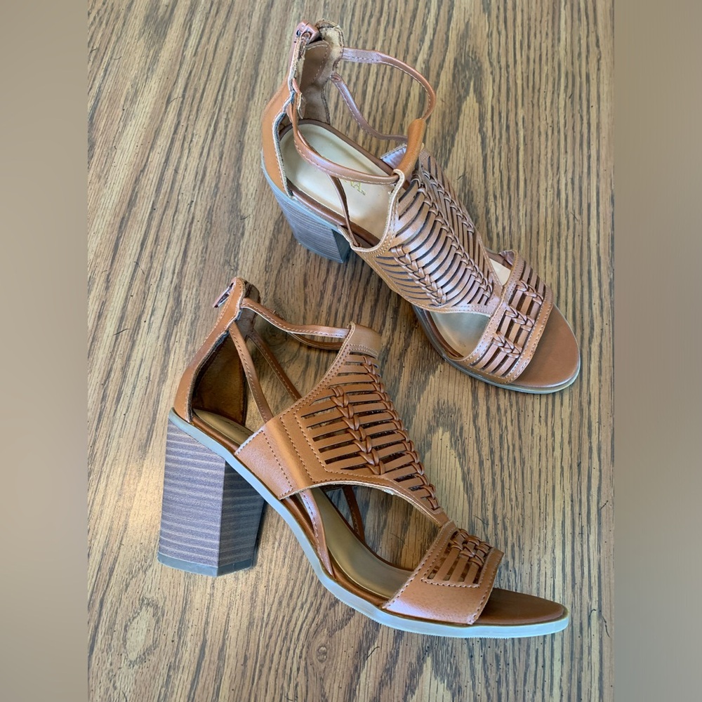 Woman’s sandals heels boho - Picture 4 of 7